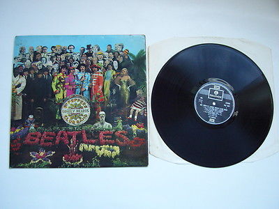 The Beatles: ‘Sgt Pepper's Lonely Hearts Club Band’ Vinyl LP YEX-637-1 Peppers
