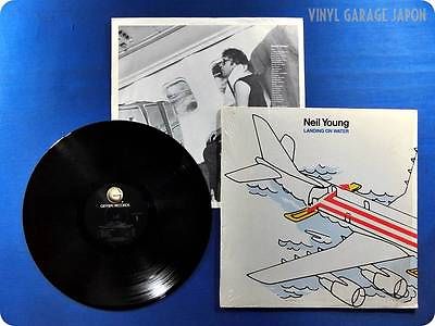NEIL YOUNG "NM WAX" Landing on Water GHS24109 LP w1294