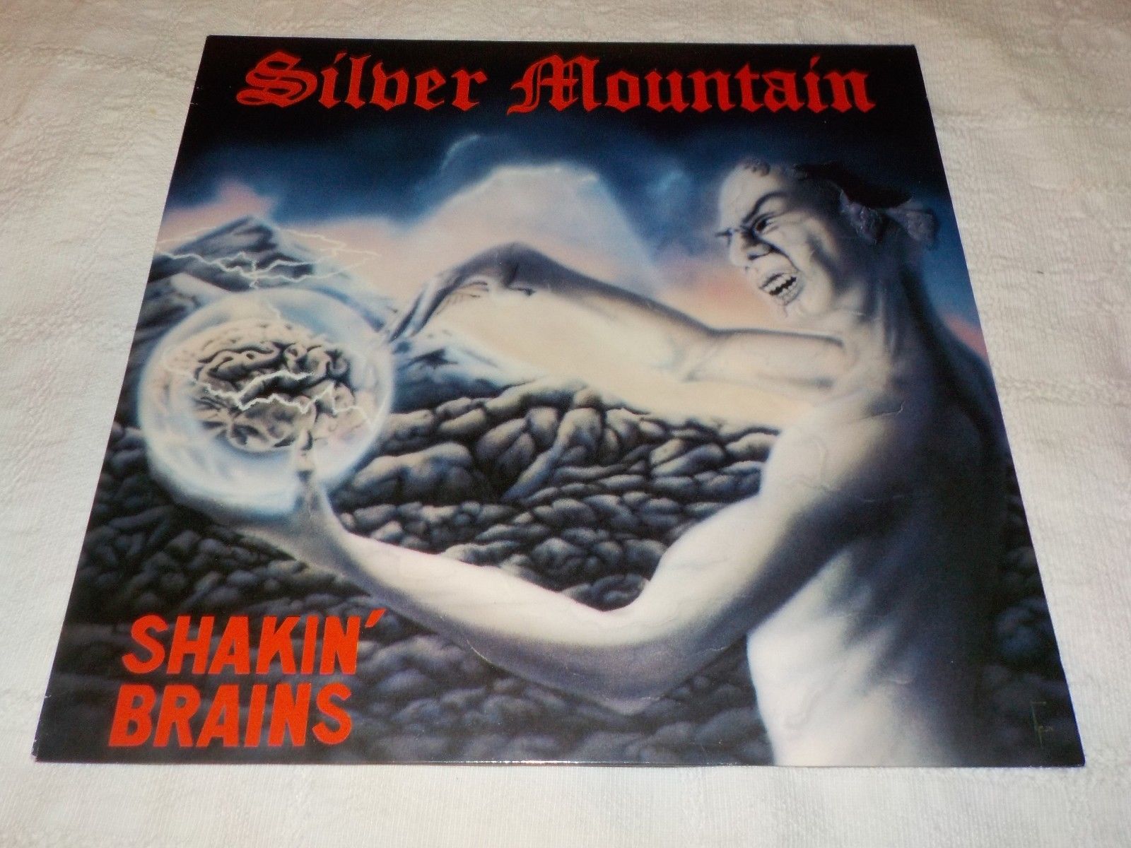 SILVER MOUNTAIN SHAKIN´ BRAINS ORIGINAL 1983 1ST RELEASE LP ROADRUNNER BLUE HOL.