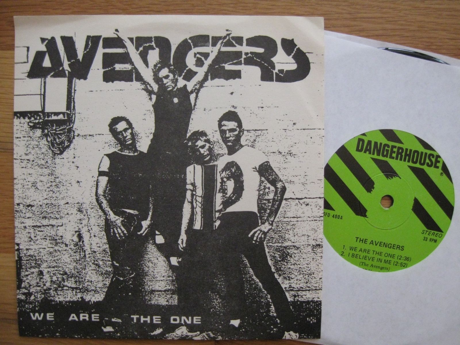 AVENGERS We Are The One 7" 1977 Orig DANGERHOUSE Crucifix Sleeve Punk KBD Dils
