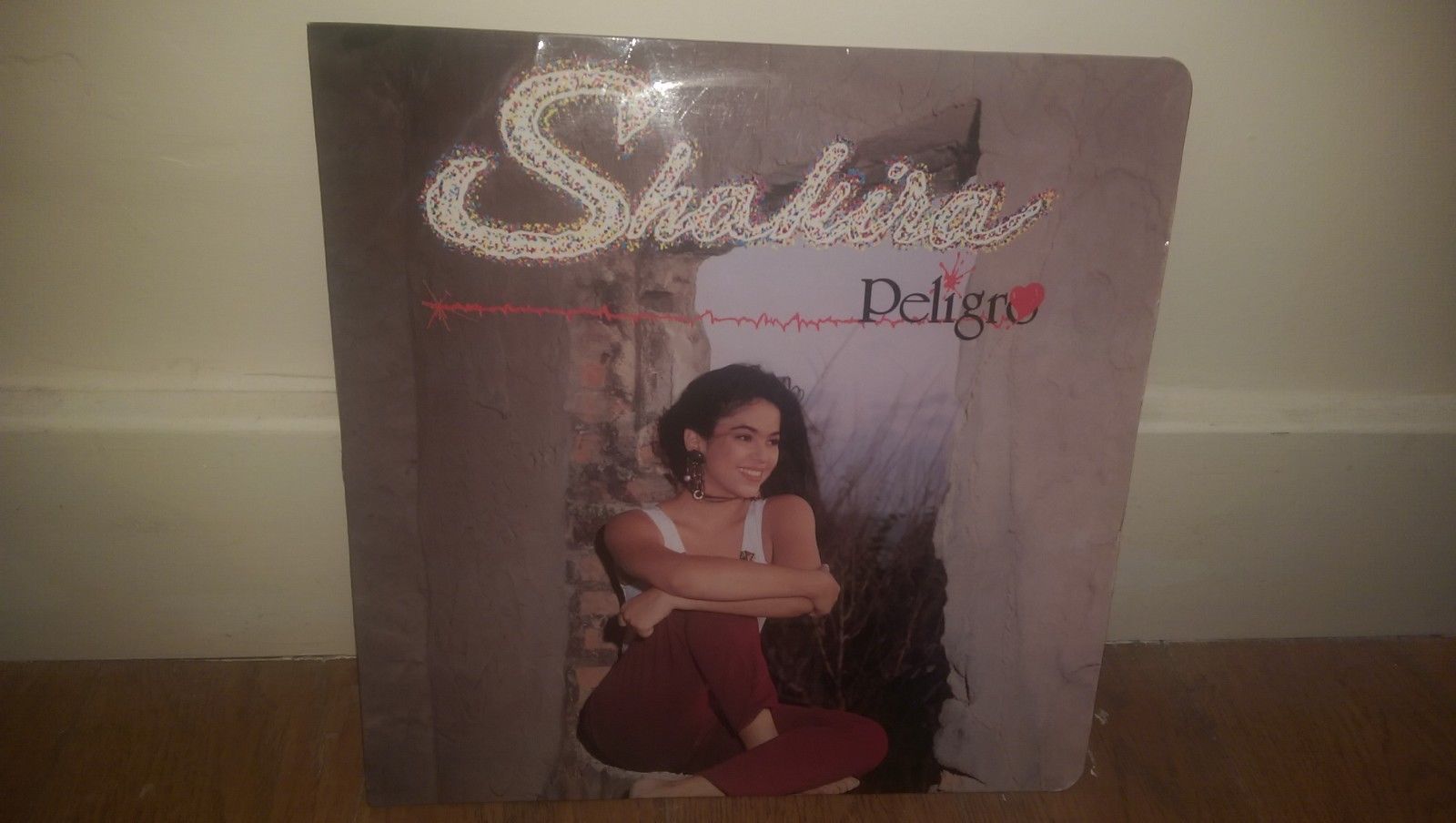 Shakira - PELIGRO 1993 Vinyl LP Colombia RARE WITH LYRIC INSERT - Best Copy EXC