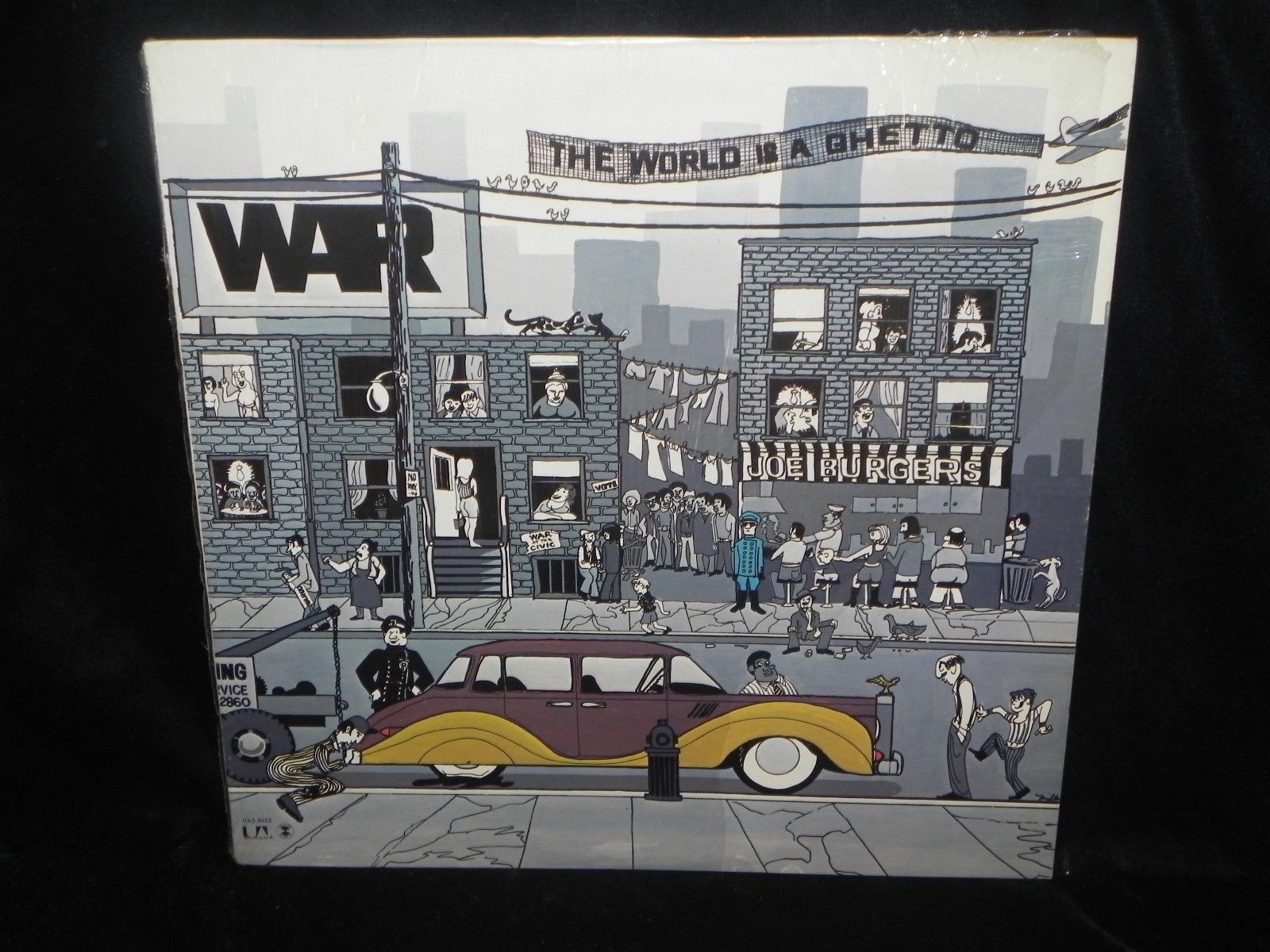 WAR THE WORLD IS A GHETTO UNITED ARTISTS RECORDS IN THE SHRINK FIRST PRESSING