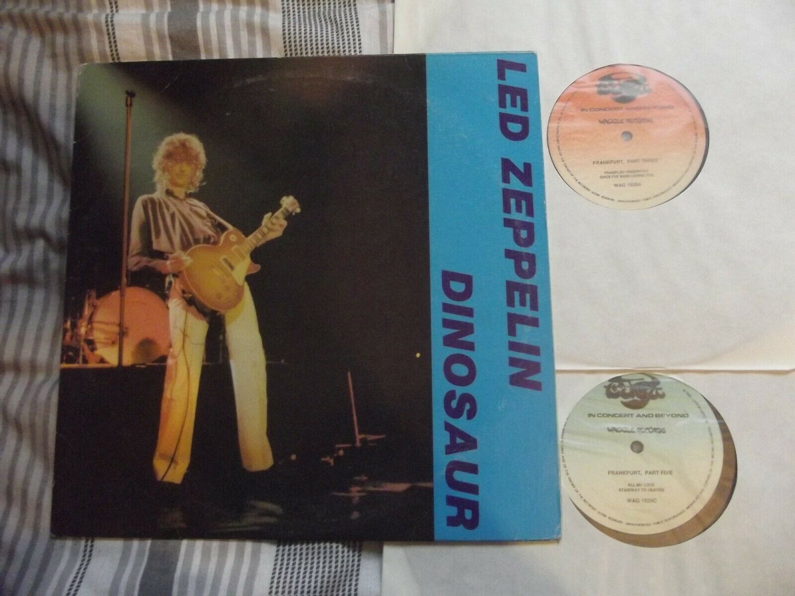 LED ZEPPELIN 2 LP 'DINOSAUR' LIVE IN GERMANY 1980.WAGGLE LABEL.NOT TMOQ,TAKRL